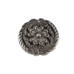 Concho Arabesque Flower