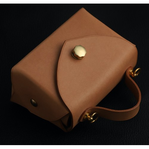 Button Lock Kelly Top (Gold)