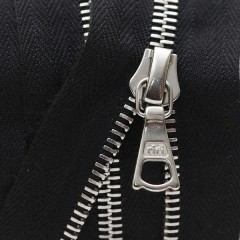 Zipper Riri ME4 2110 (Nickel, Black)