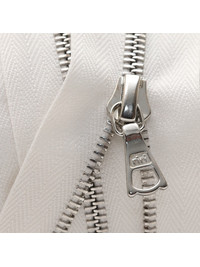 Молния Riri ME4 GE 2132 (18см, никель, мол.белый)