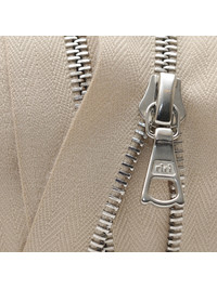 Молния Riri ME4 GE 2203 (18см, никель, бежевый)