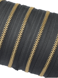 Молния YKK #3 (чёрная, латунь)