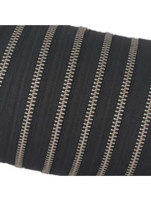 Молния YKK #3 (чёрная, никель) Молния YKK #3 (чёрная, никель)