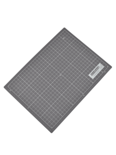 Коврик раскроечный A4 (чёрно/серый)