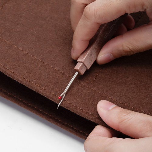 Seam ripper Clover