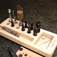 Round punches set Amy Roke